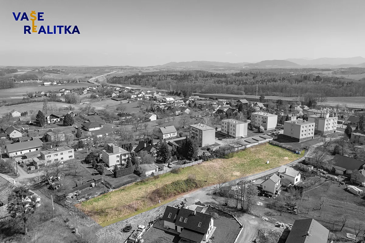 Prodej stavebního pozemku 3308 m²